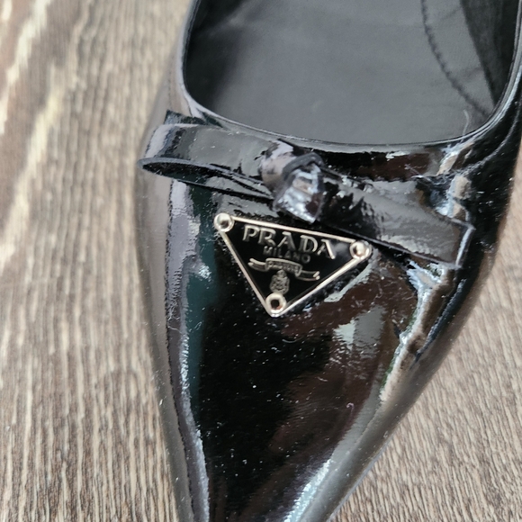 Prada Flats - Picture 2 of 15